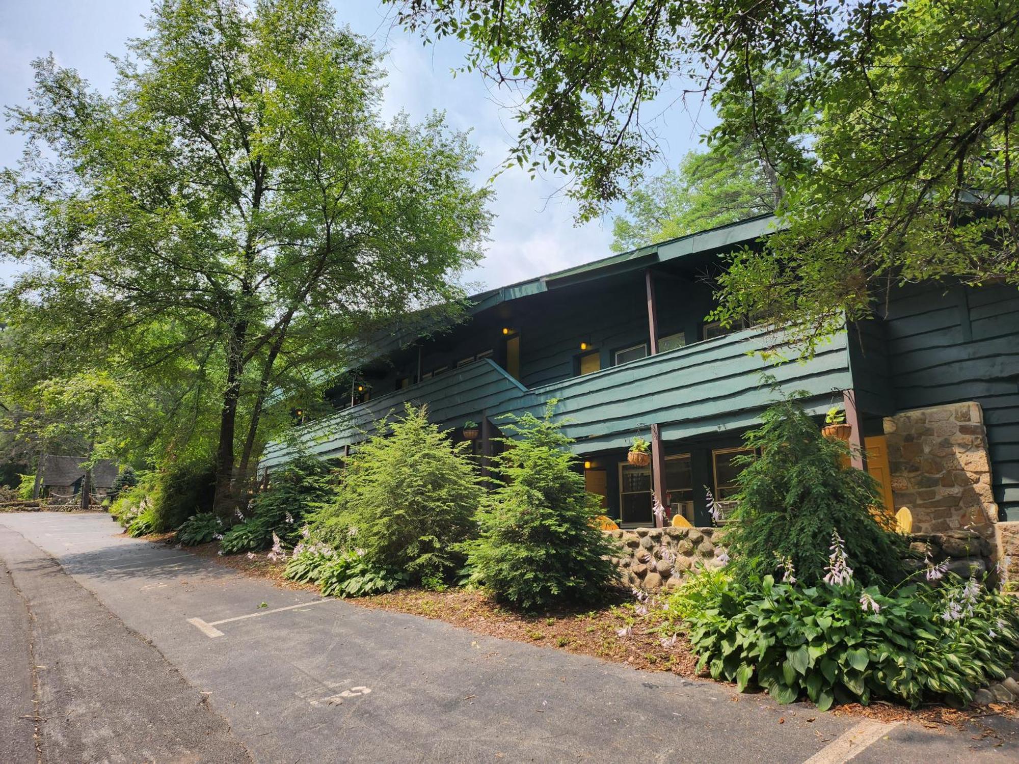 Adirondack Diamond Point Lodge 乔治湖 外观 照片